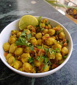 Vegan chickpeas salad for weight loss