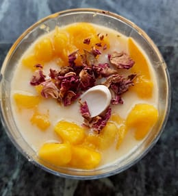 Mango overnight oats with almond milk (Vegan Recipe)