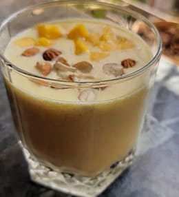 Mango Oats Smoothie For Weight Loss