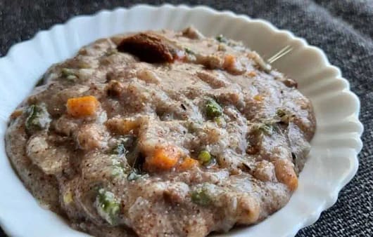 Healthy Ragi Upma Recipe - Finger Millet Porridge