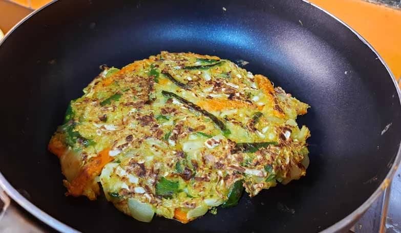 Cabbage Oats Dosa For Weight Loss - Step - 16